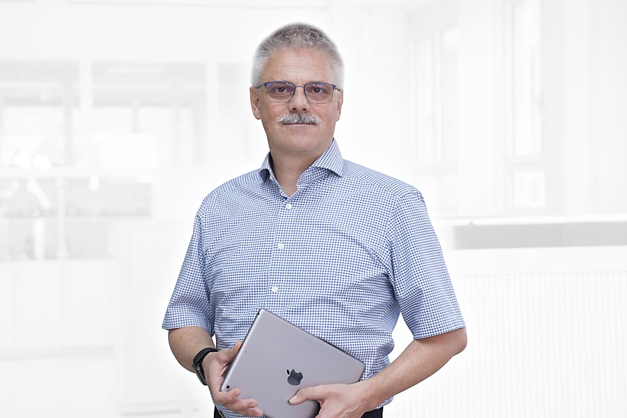  Thomas Roscher Gebr. SAACKE GmbH&Co.KG